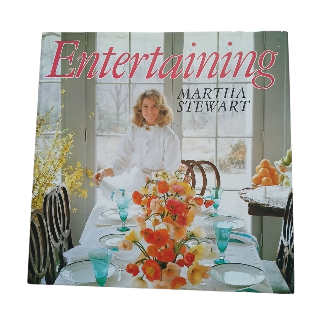 Vintage 80's Entertaining by MARTHA STEWART First Edition 24-30 RED Hardcover